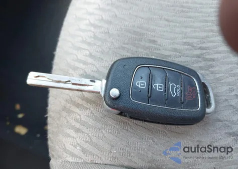 2017 Hyundai Santa Fe Sport 2.4L from USA, damaged, VIN 5XYZTDLB4HG438951